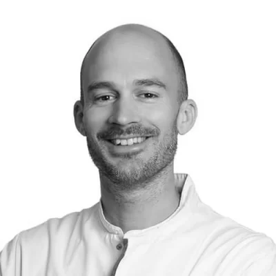 Dr. Christiaan Bakker