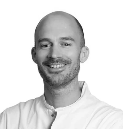 Dr. Christiaan Bakker